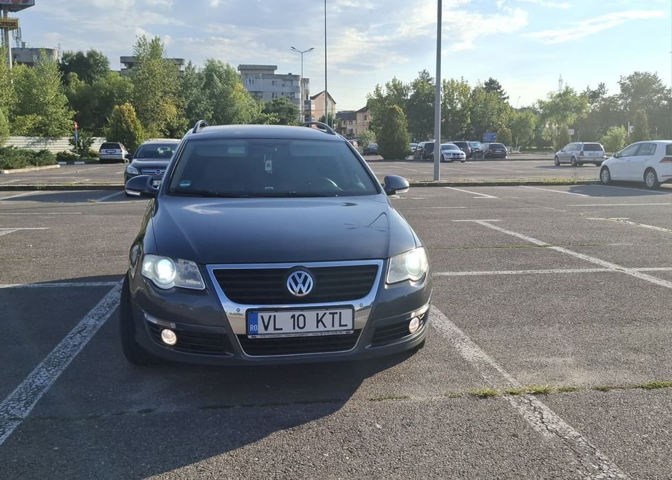 Vând Volkswagen Passat