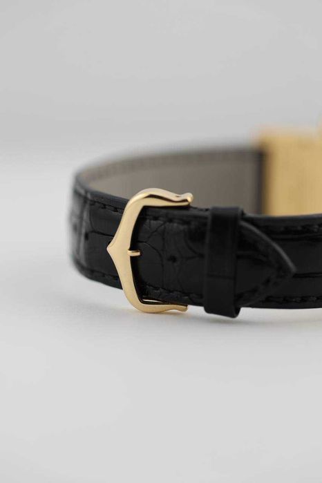 Наручные часы Cartier Tank