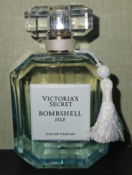 Парфюм Bombshell Isle на Victoria's Secret