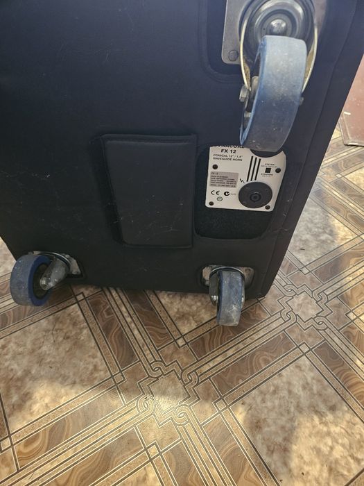 Vand 2 topuri  FX 12