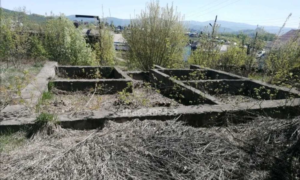Продам земельный участок с фундаментом