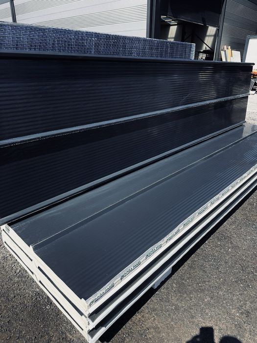 Panouri sandwich termoizolante din STOC