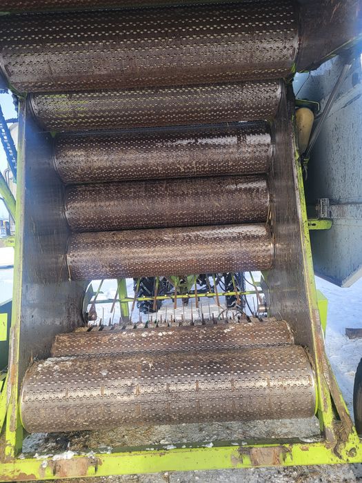 Рулонный пресс-подборщик Класс ролант 46