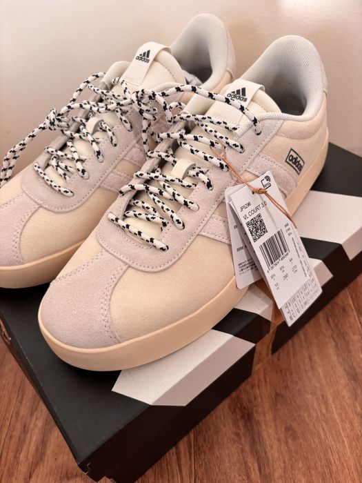 Чисто Нови Мъжки Обувки Adidas VL COURT 3.0 , 42,43,44,44,5 номер