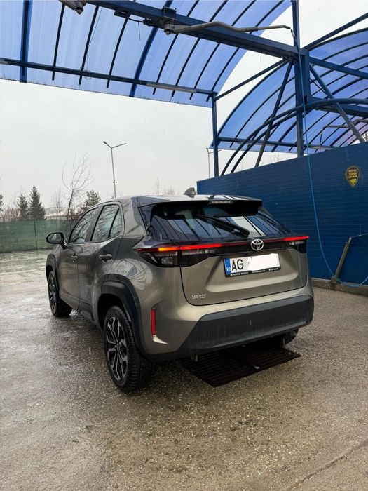 Vând Toyata Yaris Cross, 2024