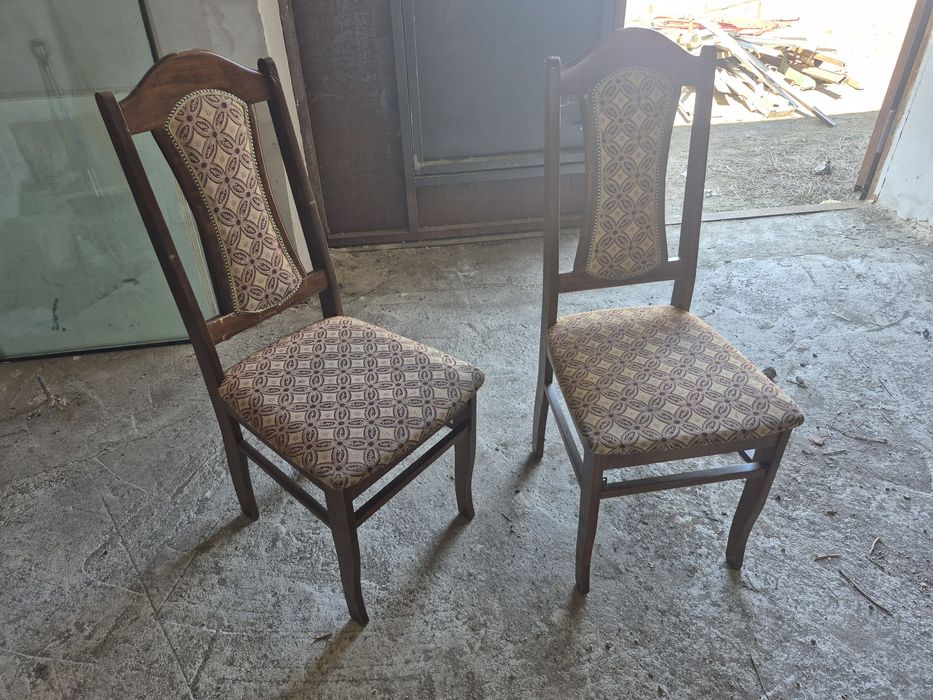 Продам Стулья стол 45 штук