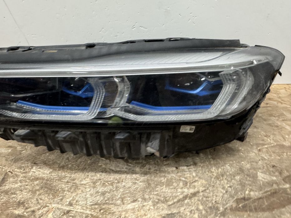 Far bmw G11 G12 LCI Laser 2019-2021 stanga