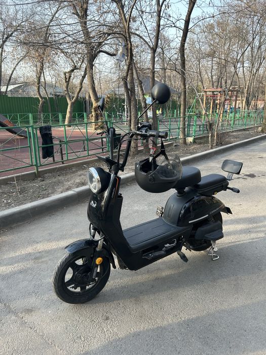 Электроскутер.