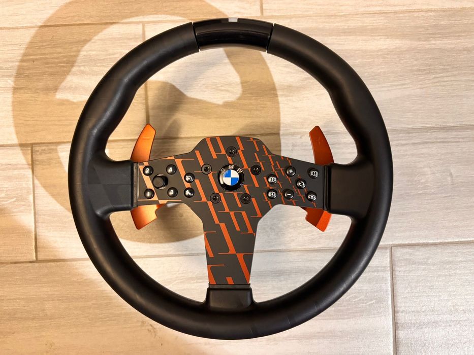 Set gaming cu volan si pedale plus suporti