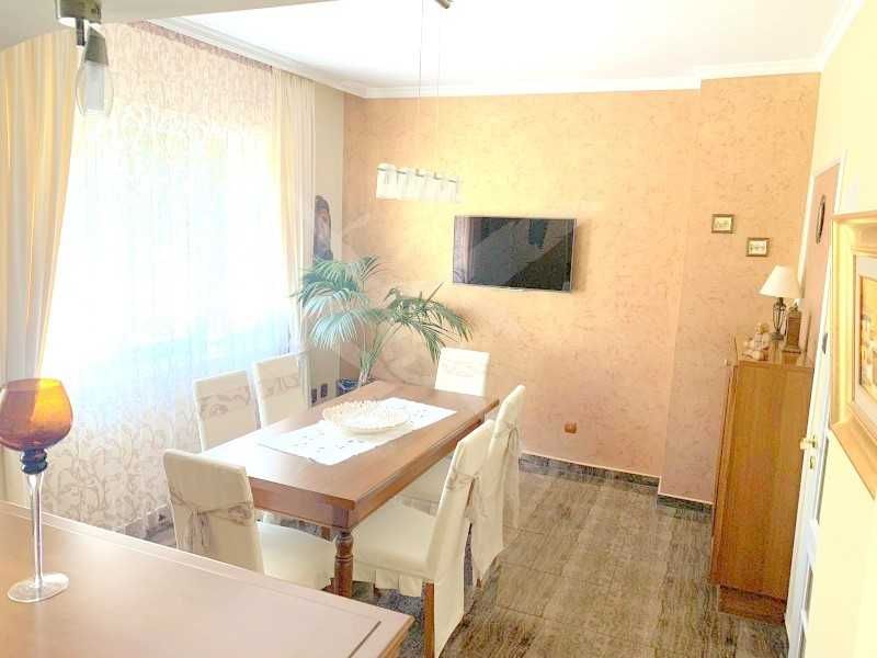 Продава се Многостаен апартамент в Бургас, Център - 120 кв.м за 2667 €/кв.м - Снимка #4