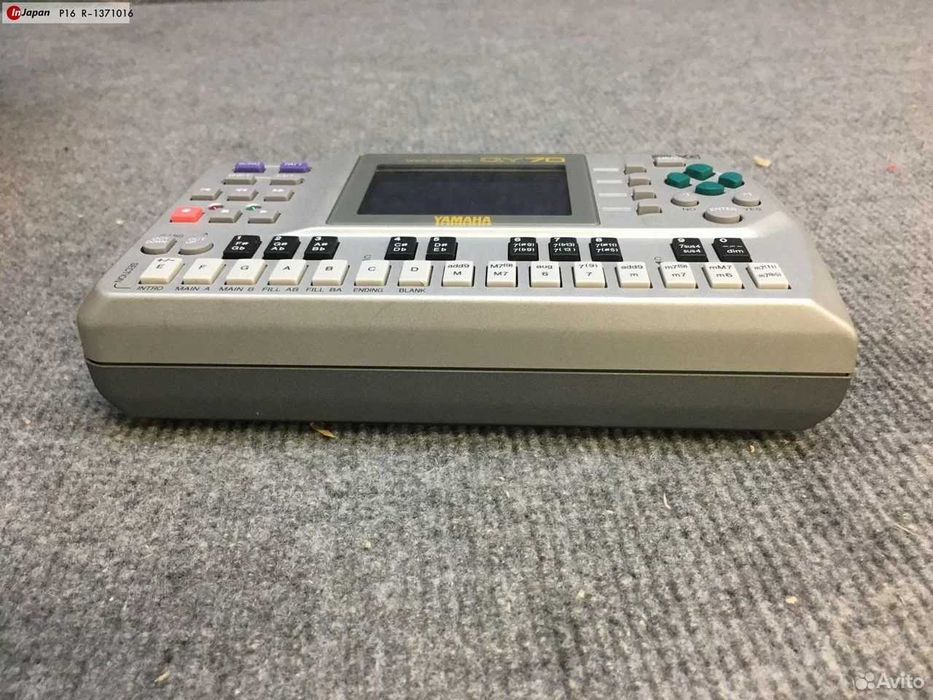 Yamaha QY70 как новый