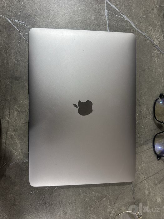 Macbook  M2 2022