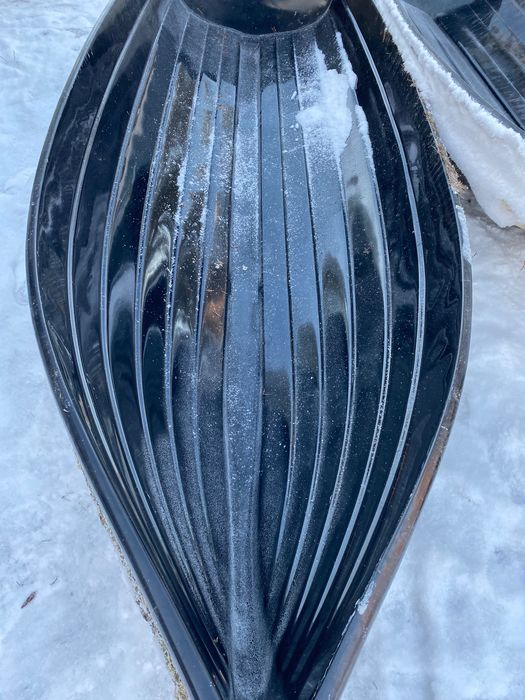 Продаваме гребни лодки