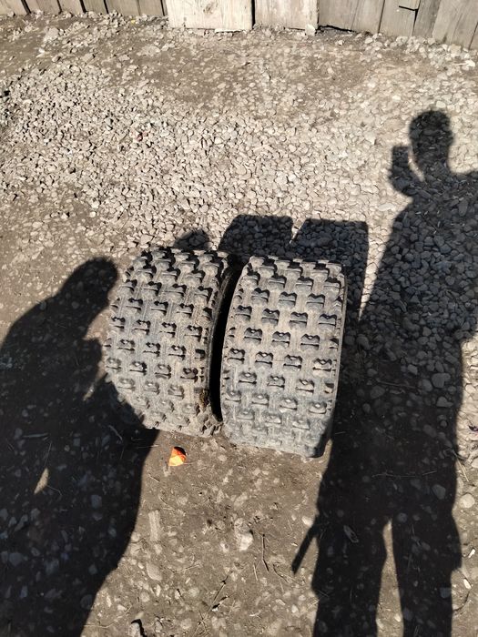 Vând roți de ATV pe 10