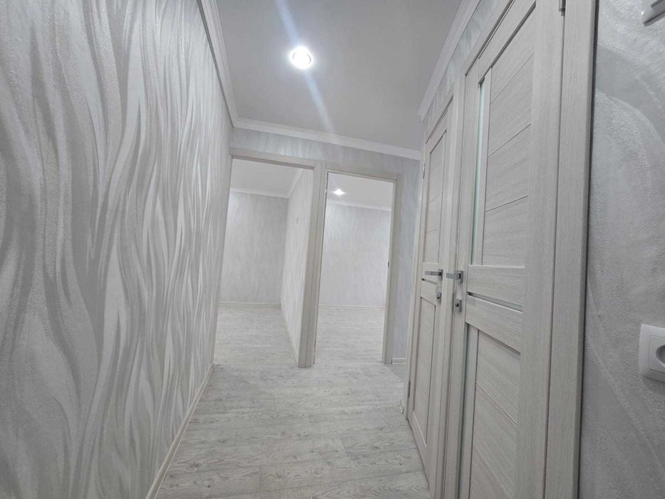 продам двухкомнатную квартиру