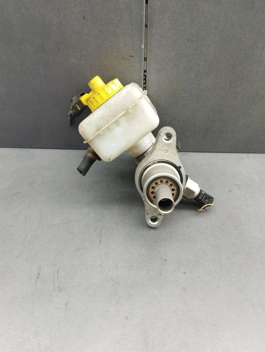 Pompa de frana 1J1 611 301 B Volkswagen VW Golf 2001
