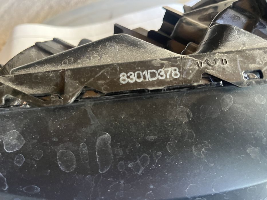 Фар Mitsubishi L200 2019- 2бр