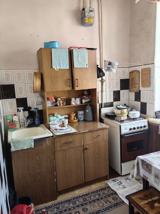 Продаётся 2-х комнатная квартира на Алишер Навои.