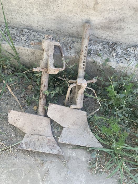 Пулг сотилади