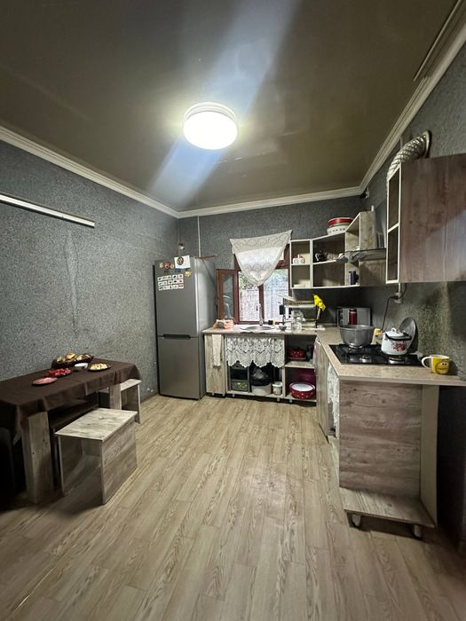 Мирабадский р-н Куйлюк (массив1) Баратхуджа махалля 1.5 соток 3 комнат