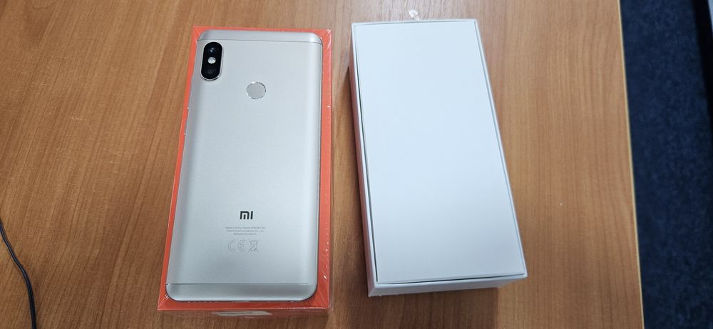 Продам redmi note 5