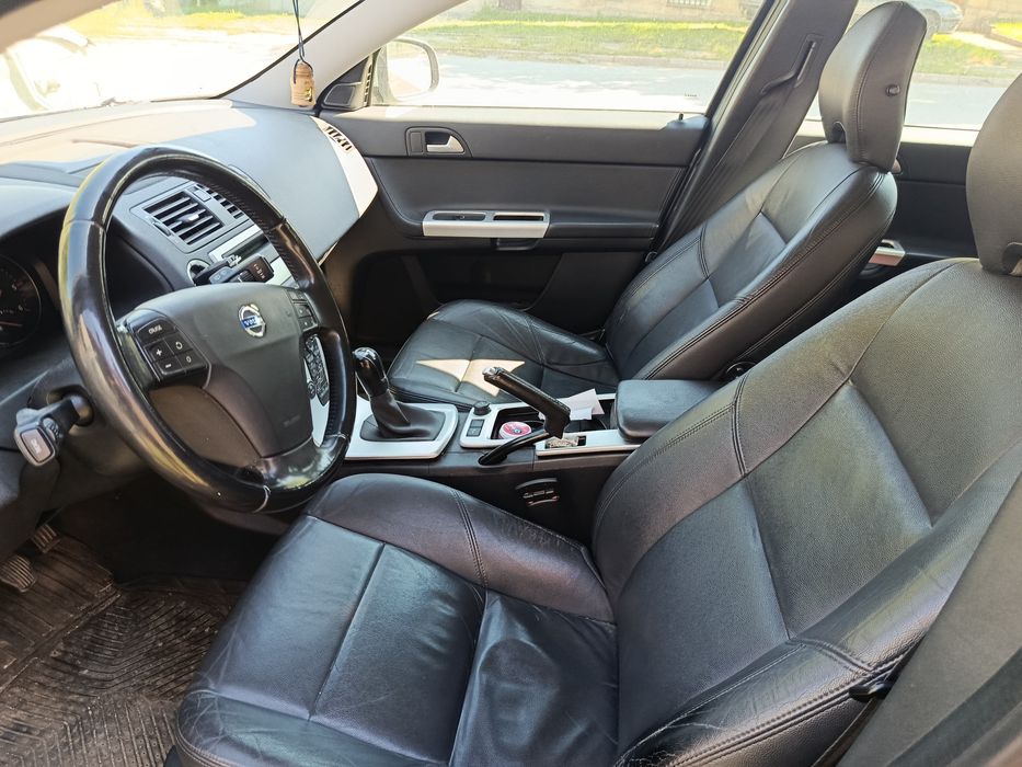 Volvo v50 2011 1.6d 115к.с