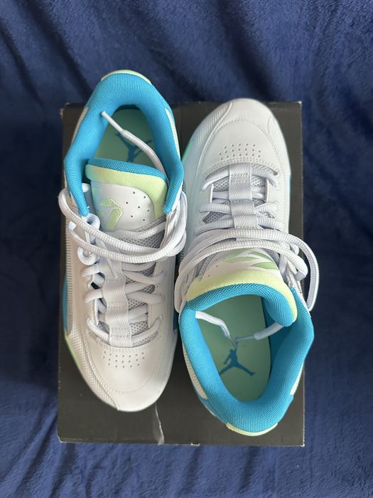 Jordan Luka2 . Noi , nepurtati , cutie originala.