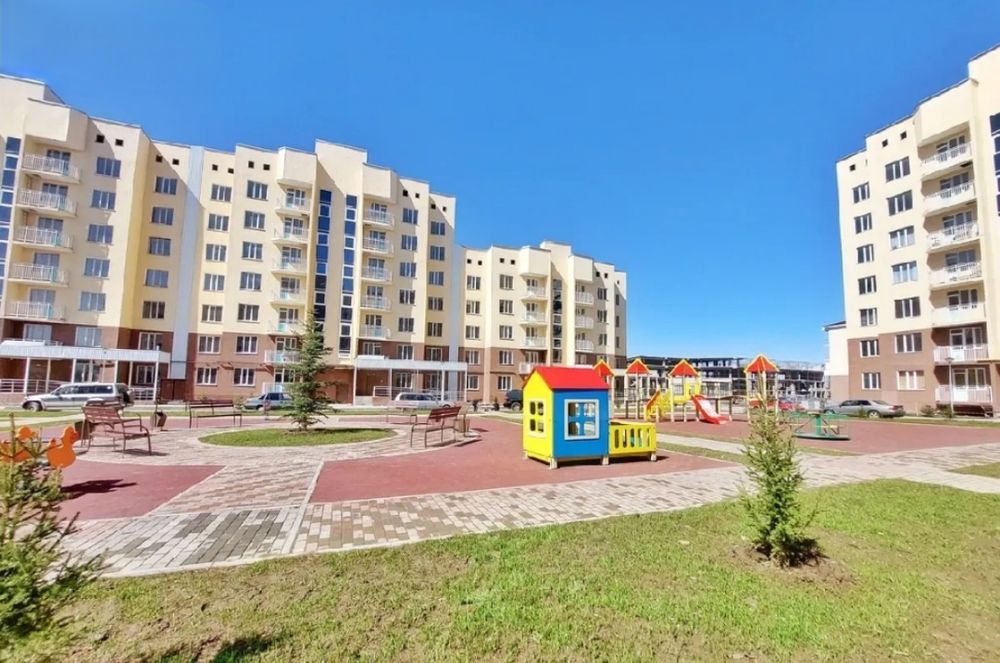 продам 2-х ком. 54кв. 8мкр. 7-этаж