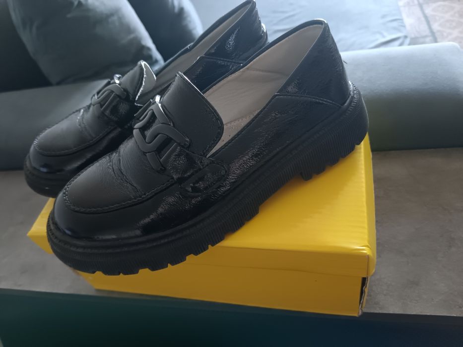 Продам детскую обувь!!