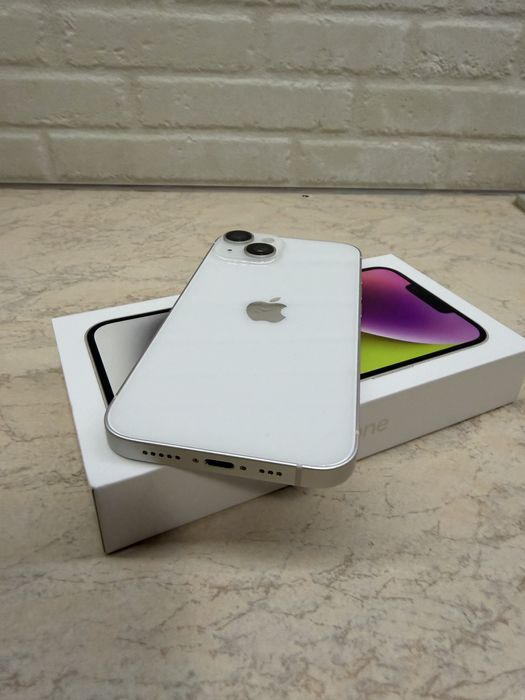 iPhone 14 128GB  перфектен
