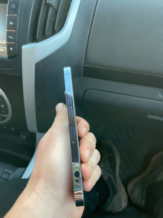 Продам iPhone 13Pro