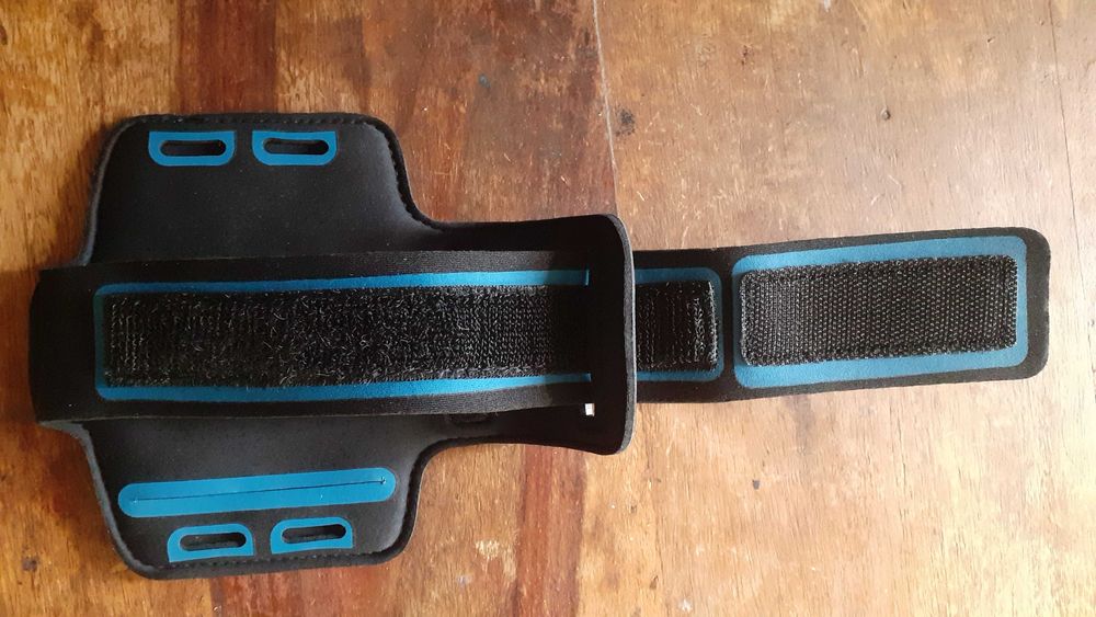 калъф за телефон с бутони за китка и ръка