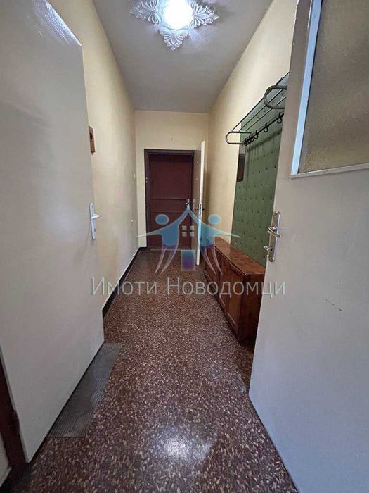 Продава се Двустаен апартамент в Шумен, Пазара - 70 кв.м за 1377 €/кв.м - Снимка #4