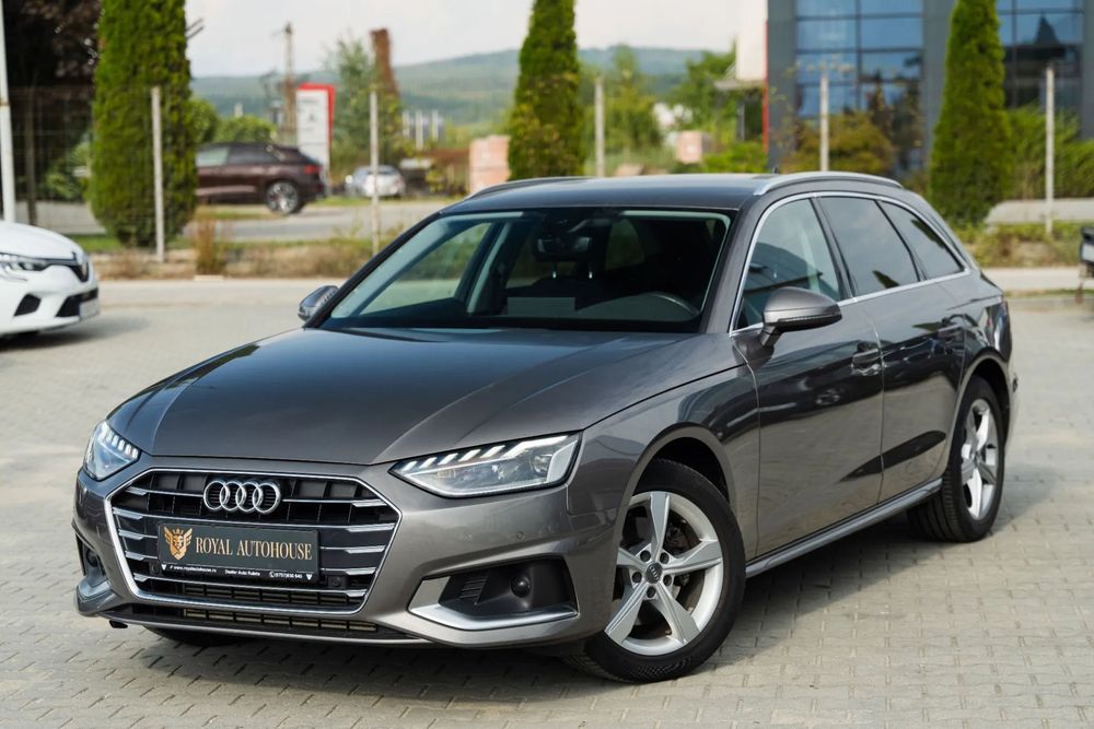 Audi A4 Avant 2.0 benzina 190cp, Cutie viteze automata, Bord digital, S line, Masaj