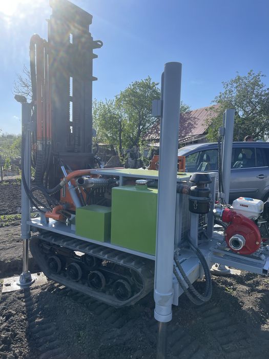 Utilaj foraj hidraulic senilat 105cp