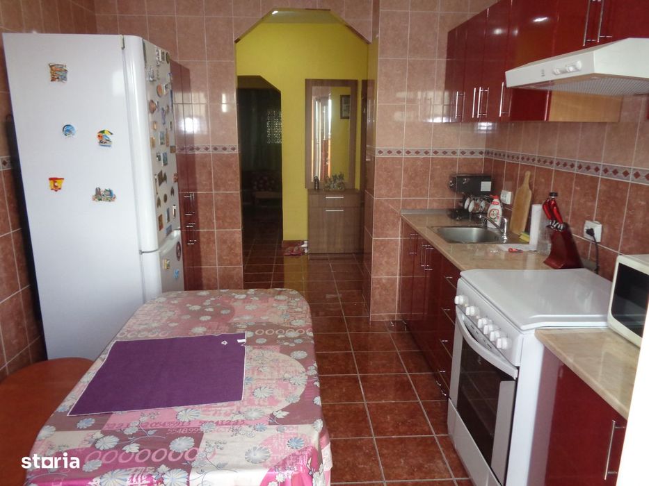 Apartament 3 camere dec, termoteca ,spatios la cheie, 2 bai, VLAICU
