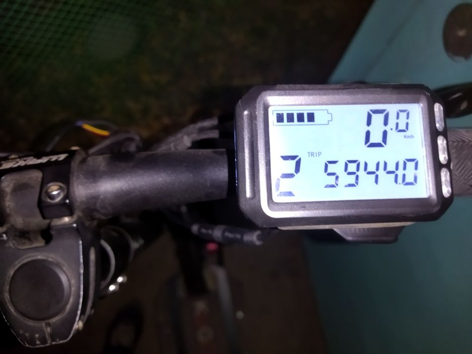 Продам Электросамокат Kugoo G Booster.