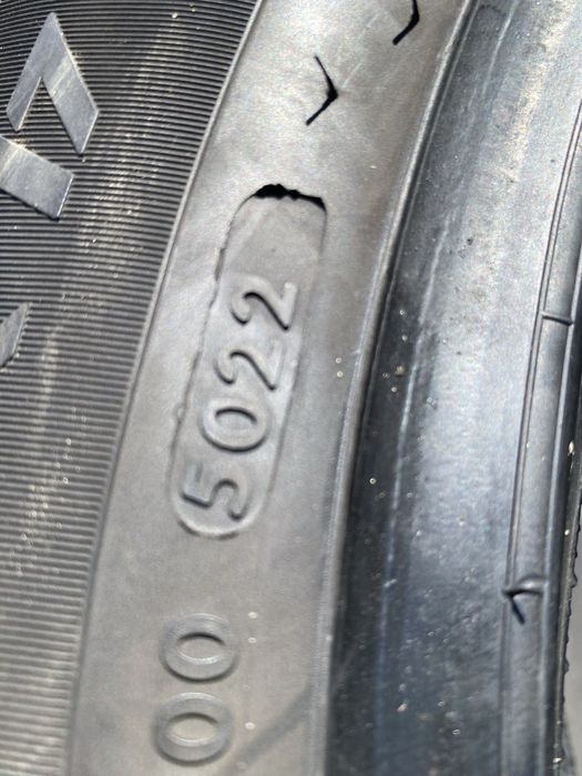 Шины 225/55/17 пара бу вреденштайн