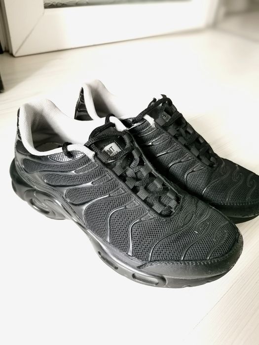 Adidași Panther măsura 39