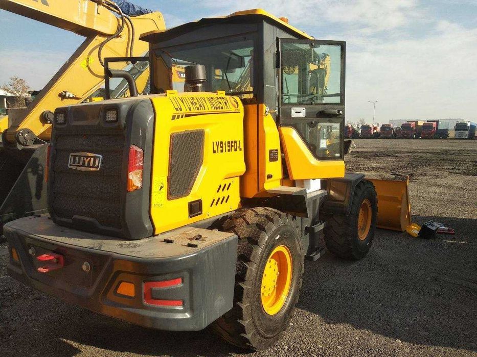 Погрузчик
Модель: LY919FD-L
