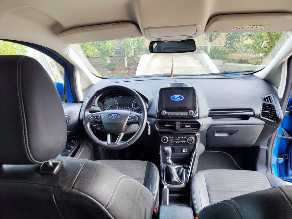 Vând Ford Eco Sport