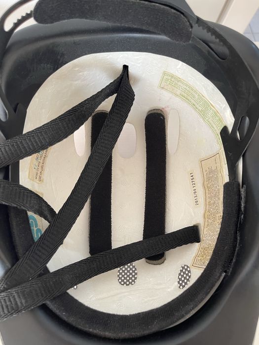 Шлем для роликов