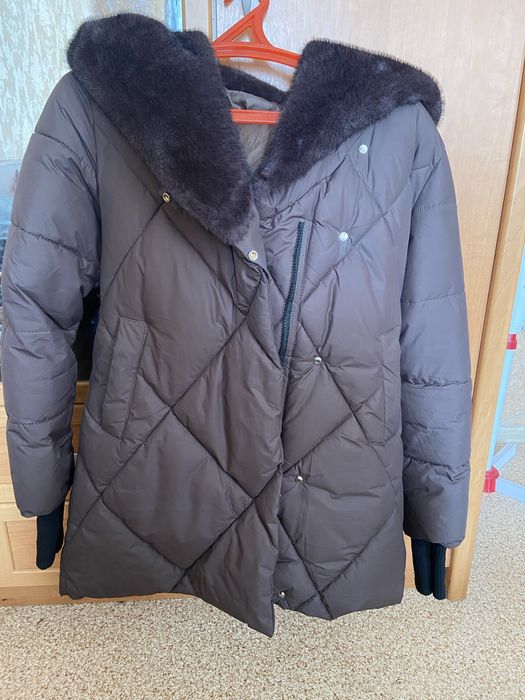 Продам зимние куртки