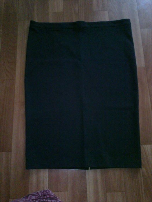 Юбки 3 штуки. Черные.