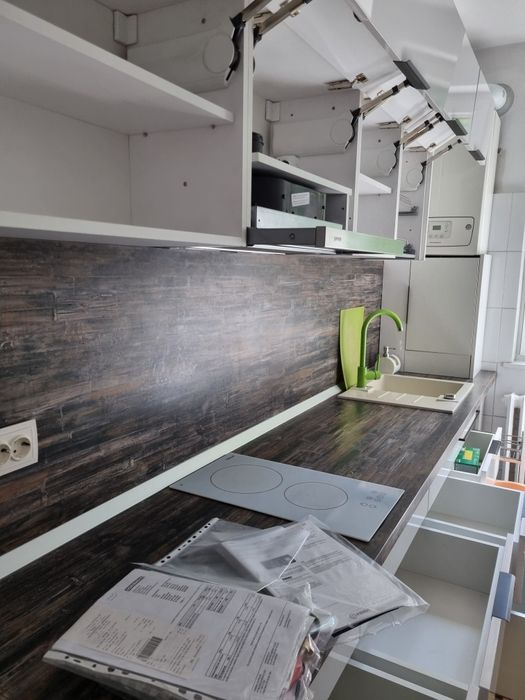 Mobila bucatarie cu electrocasnice