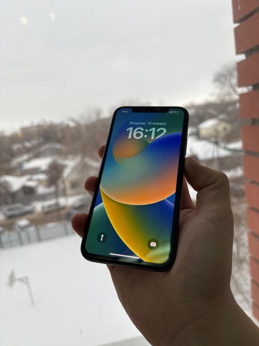 Продам айфон х 256гб