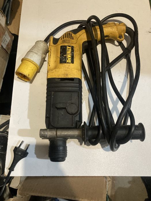 Rotopercutor Dewalt Alimentare 110v