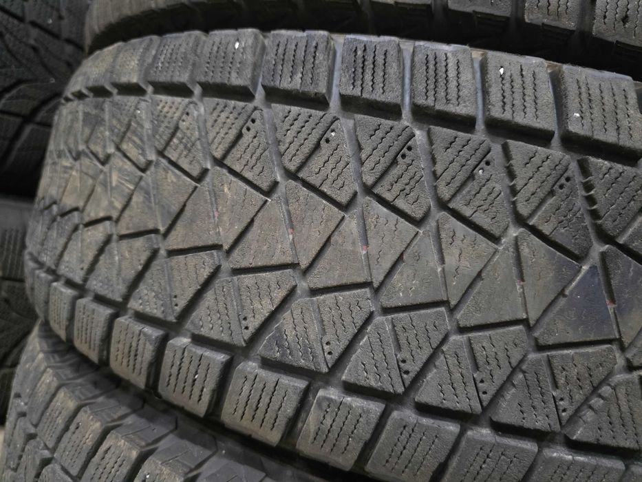 4бр Зимни гуми 195 80 15 - Bridgestone - DOT 2023