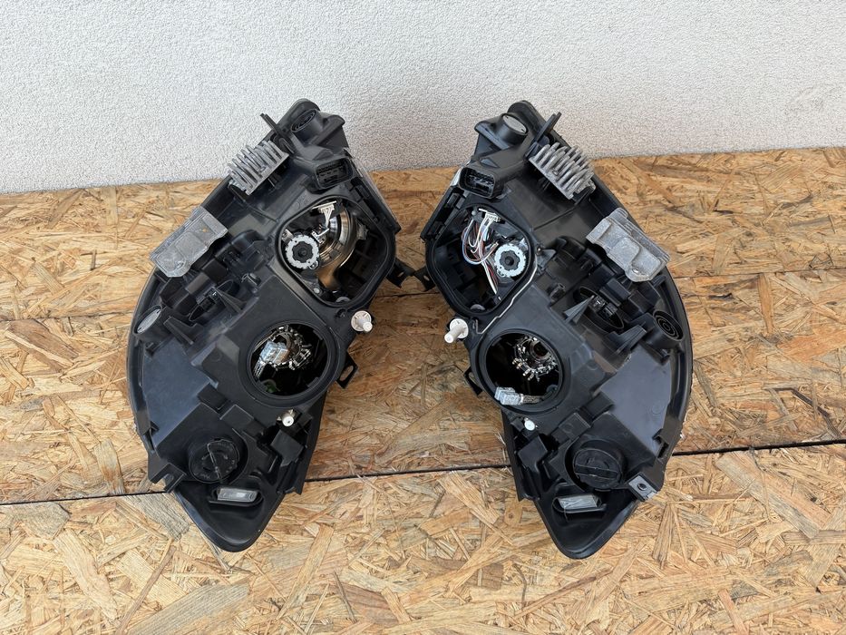 SET Far stanga dreapta BMW X1 E84 LCI Facelift Xenon + LED Originale