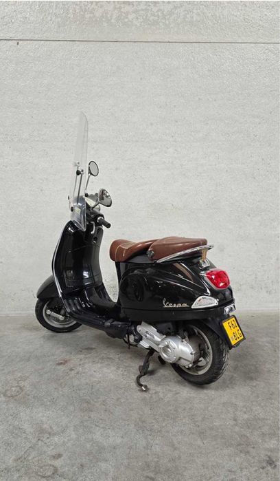 Scuter Vespa Primavera - Classic Design